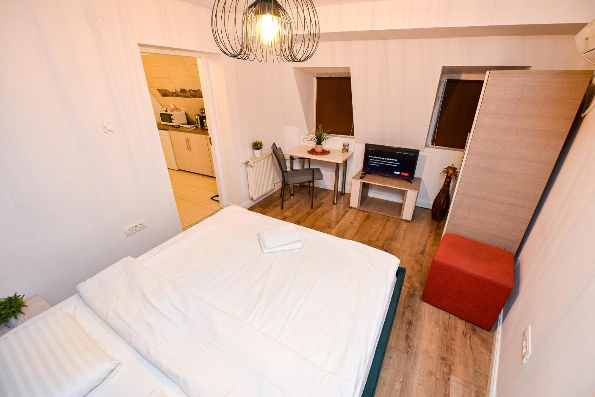 The Lincoln Suites - Central Shabbat Friendly Apartments Bükreş Dış mekan fotoğraf