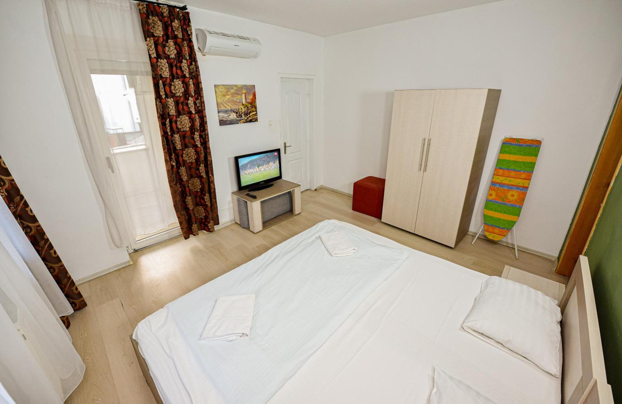 The Lincoln Suites - Central Shabbat Friendly Apartments Bükreş Dış mekan fotoğraf
